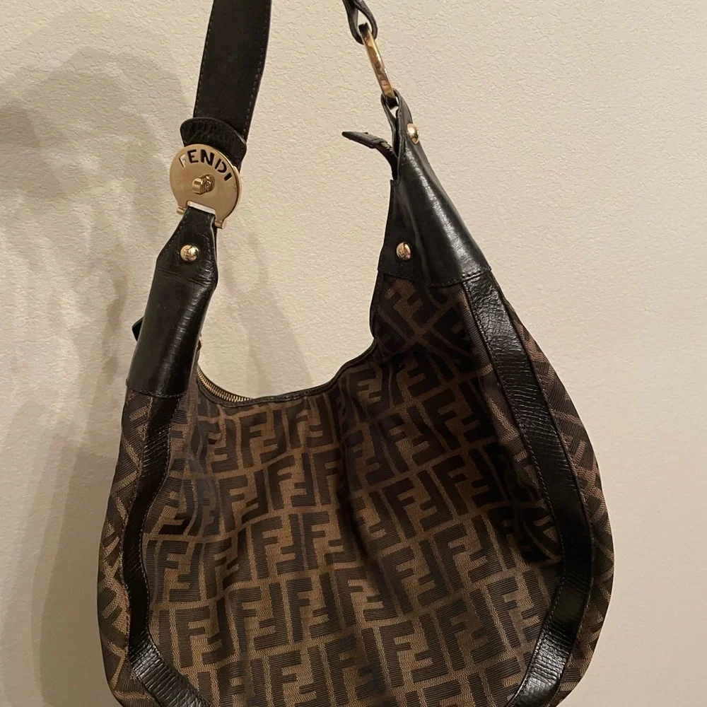 Vintage Fendi Zucca print hobo. - Picture 6 of 10
